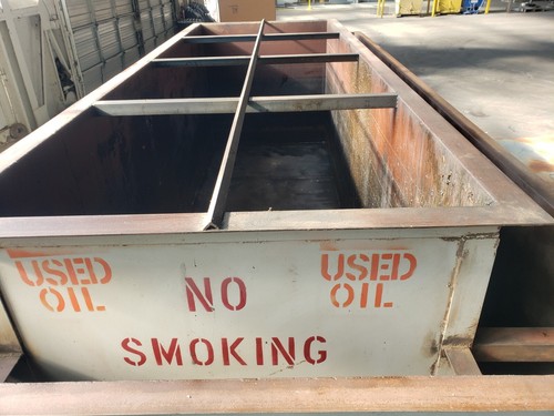 Used oil storage tank - oil,