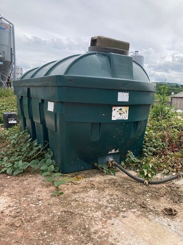 2500 litre bunded oil - , tank