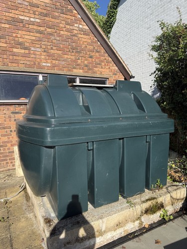 Oil storage tank - oil,